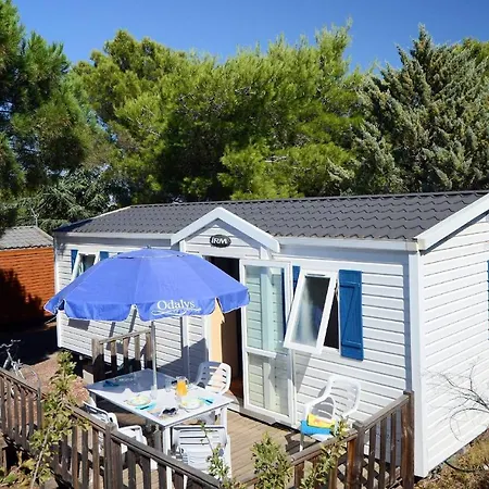 Resort Cap D'agde La Pinede Mh 6/8 Pers. Agde
