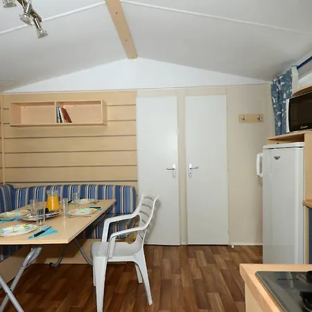 Resort Cap D'agde La Pinede Mh 6/8 Pers.