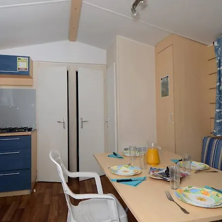 Cap D'agde La Pinede Mh 6/8 Pers. Resort *